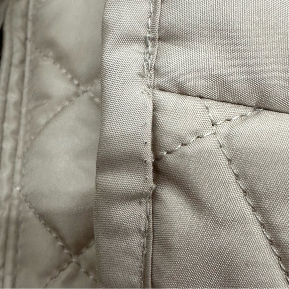 Tommy Hilfiger Women's Size Medium Beige Diamond Quilted Barn Jacket - Picture 16 of 16